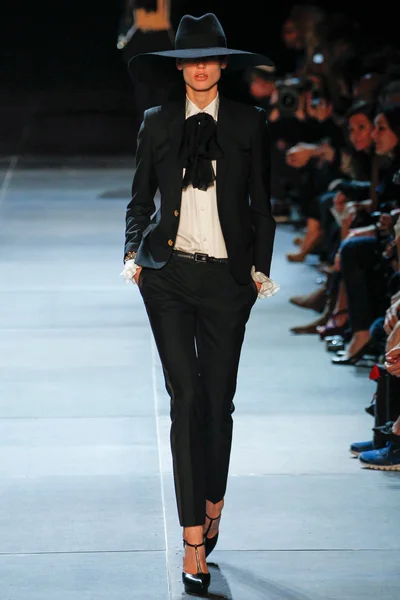 Look 7